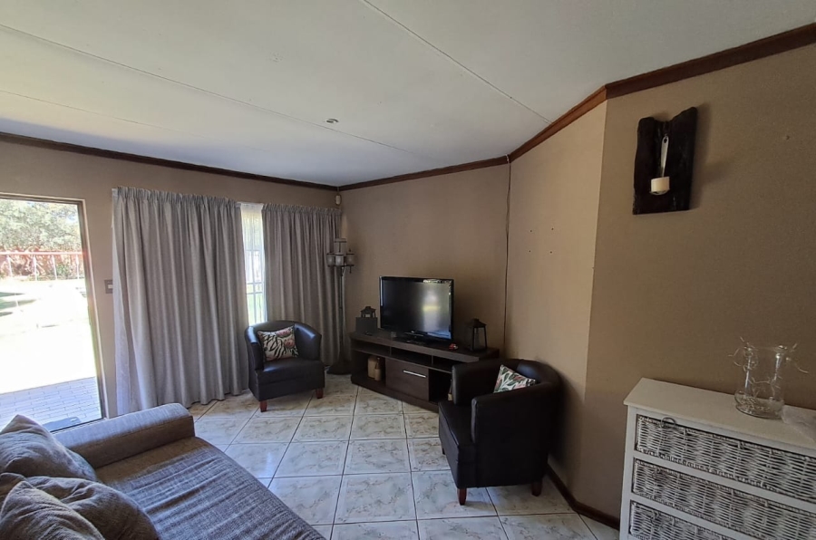 6 Bedroom Property for Sale in Groenvlei Sh Free State